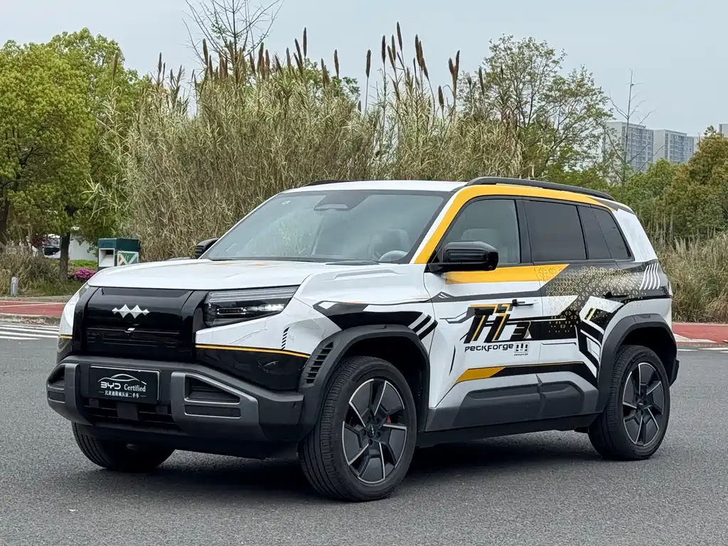 Titanium 3 2025 501KM four-wheel drive Ultra version купить на сайте DeffCars