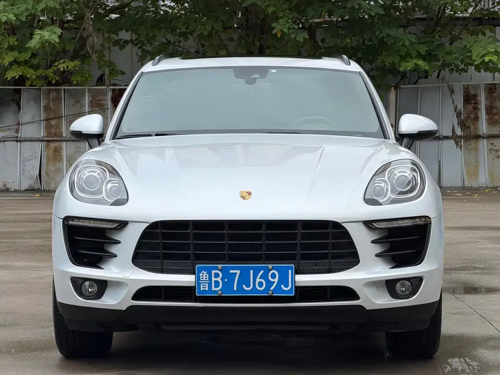 Macan 2017 Macan 2.0T купить на сайте DeffCars