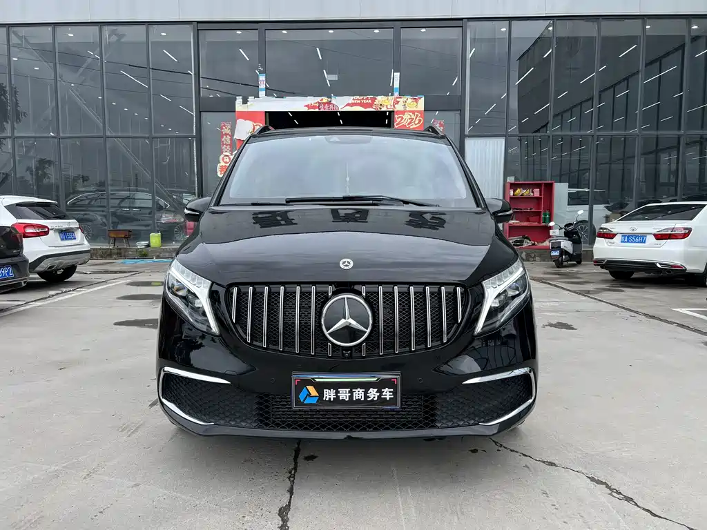 Mercedes V-Class 2021 V 260L Long Wheelbase Premium Edition купить на сайте DeffCars