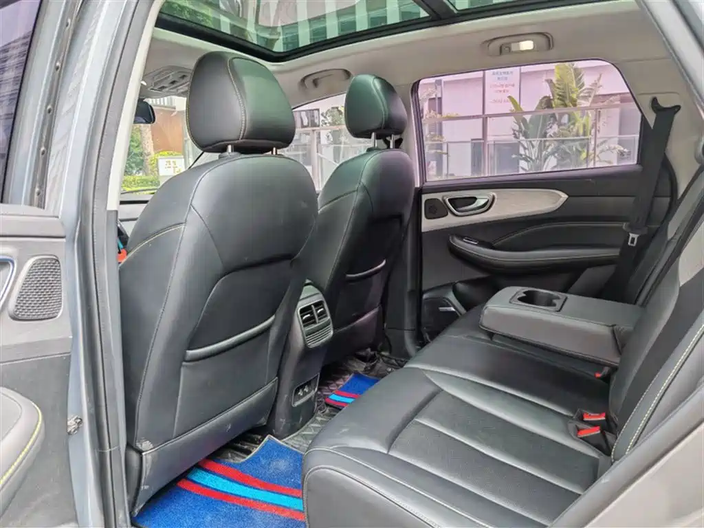 Roewe RX5 2020 PLUS 300TGI Automatic Ali Guochao Ronglin Edition купить на сайте DeffCars