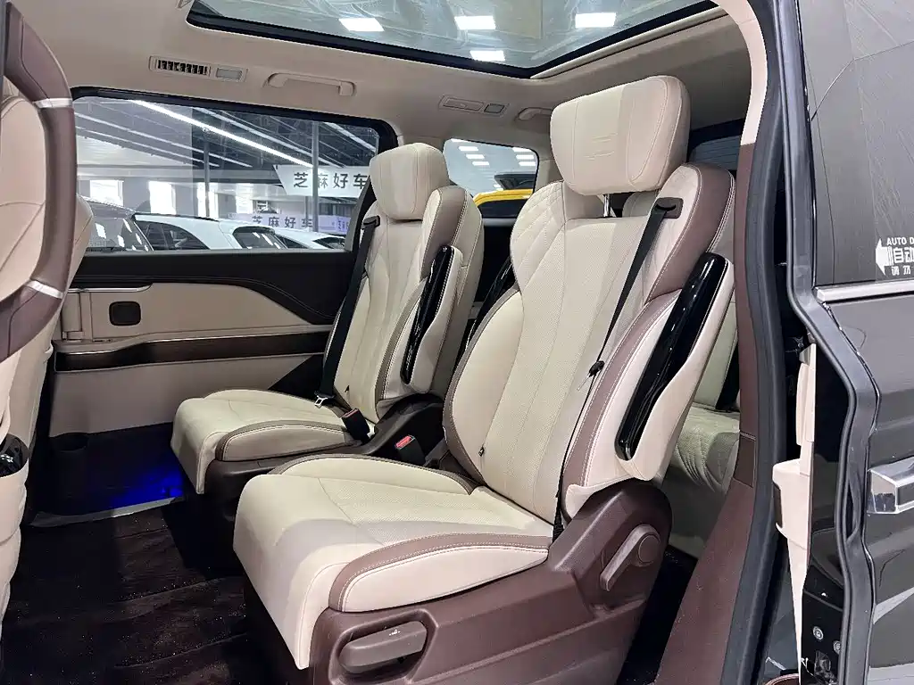 Pentium M9 2023 2.0T Exclusive 70th Anniversary Edition купить на сайте DeffCars
