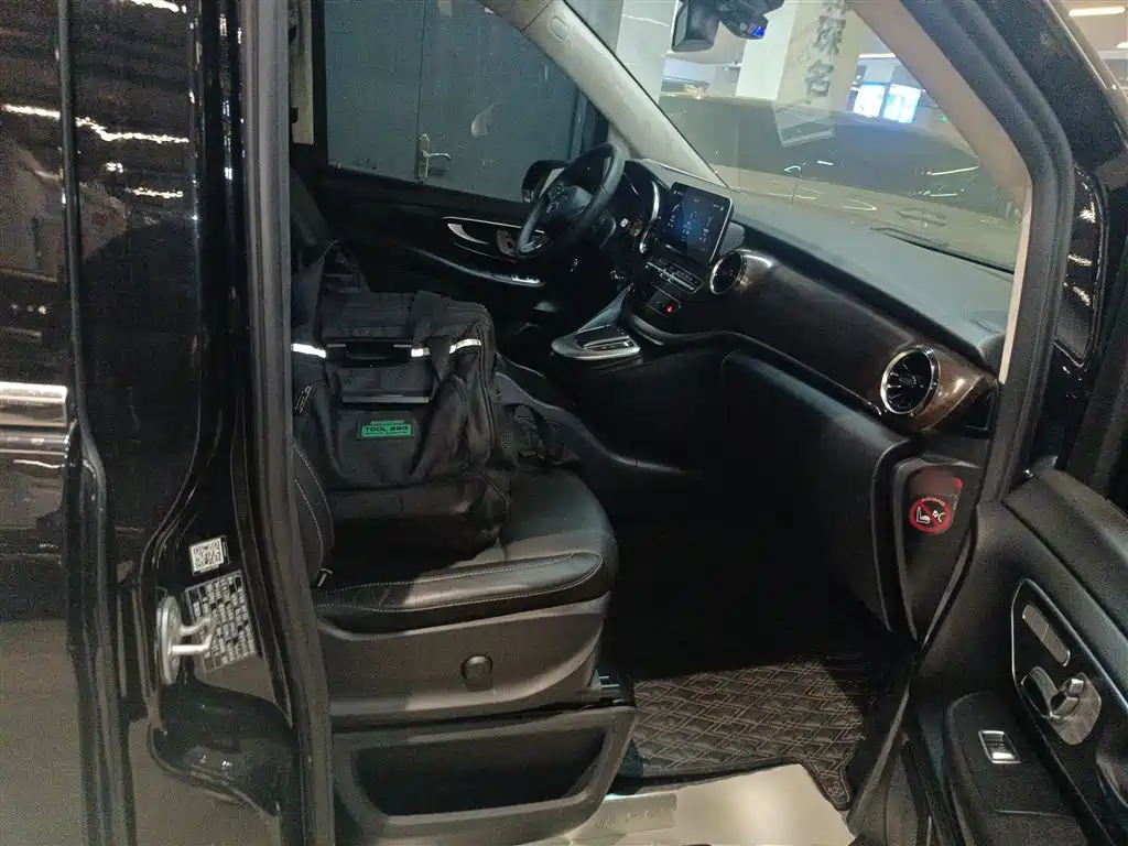 Mercedes-Benz V-Class 2020 V 260 Pilot Edition купить на сайте DeffCars