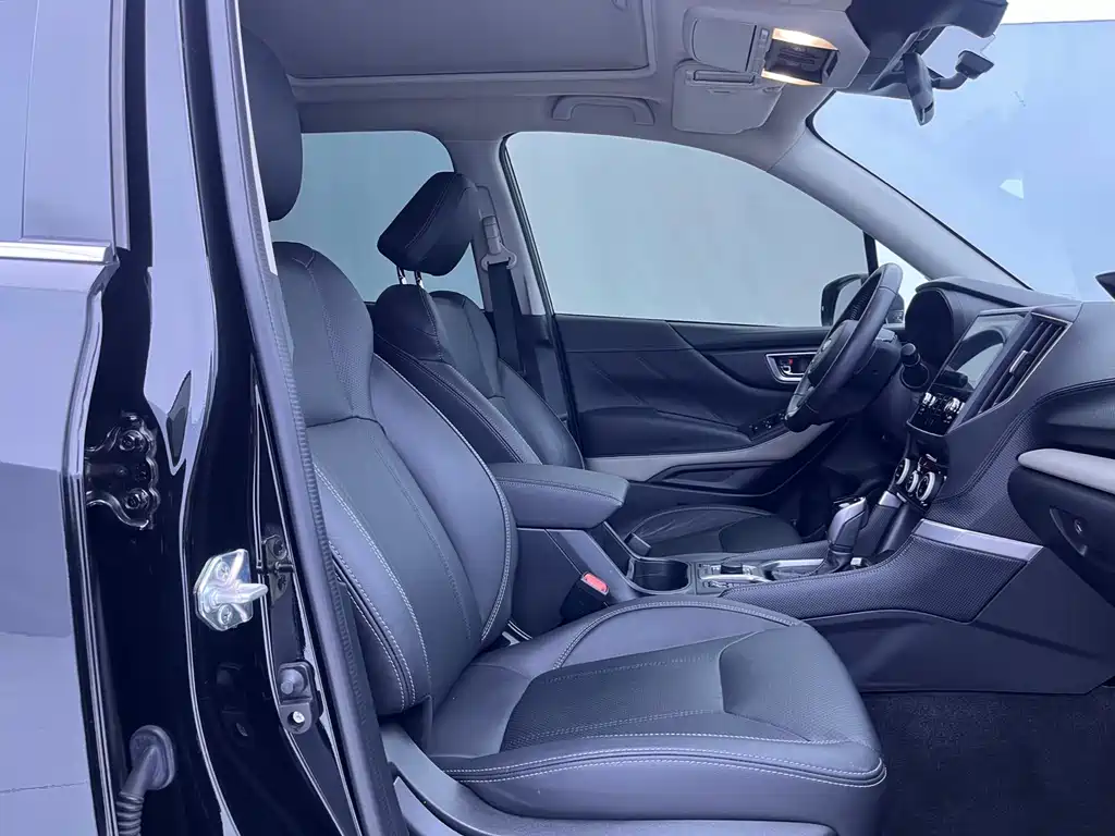 Forester 2022 2.0i AWD Deluxe Edition EyeSight купить на сайте DeffCars