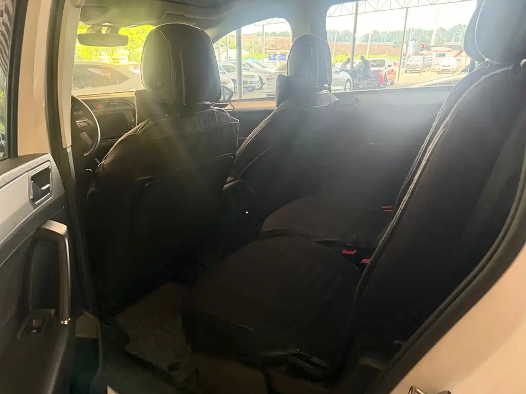 Touran 2021 Touran L 280TSI DSG Comfort Edition 7 seats купить на сайте DeffCars
