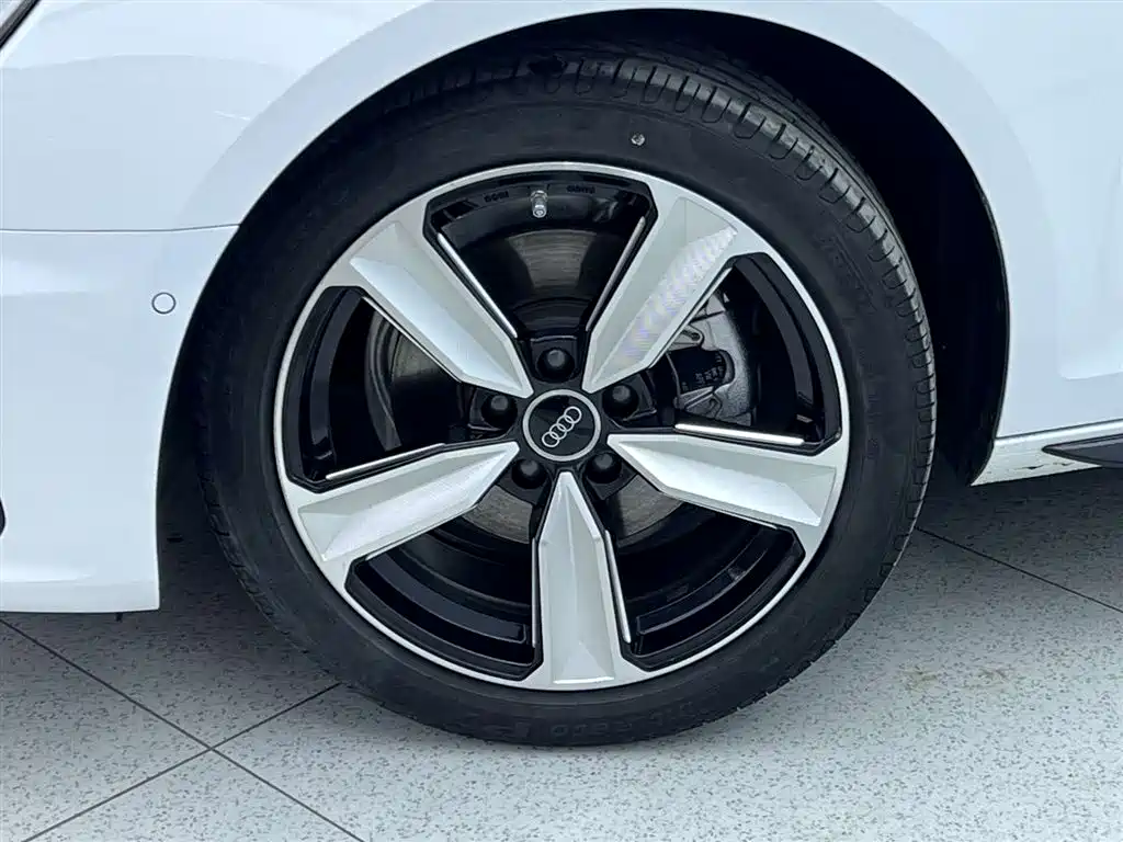 Audi A4L 2022 40 TFSI luxury and dynamic model купить на сайте DeffCars