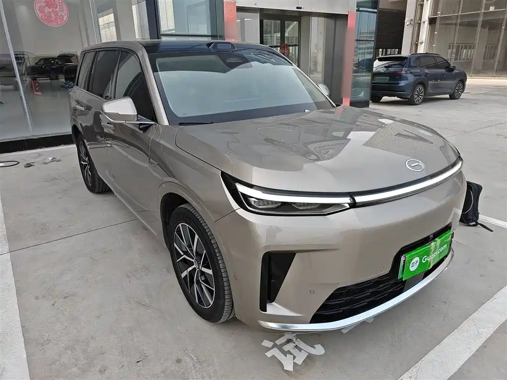 Trumpchi Yearning S9 2025 Qiankun UItra 6-seater купить на сайте DeffCars
