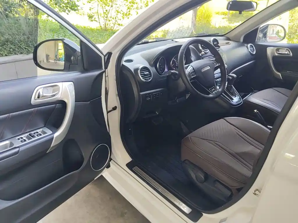 Haval H6 2016 upgraded version 1.5T automatic two-wheel drive elite type купить на сайте DeffCars