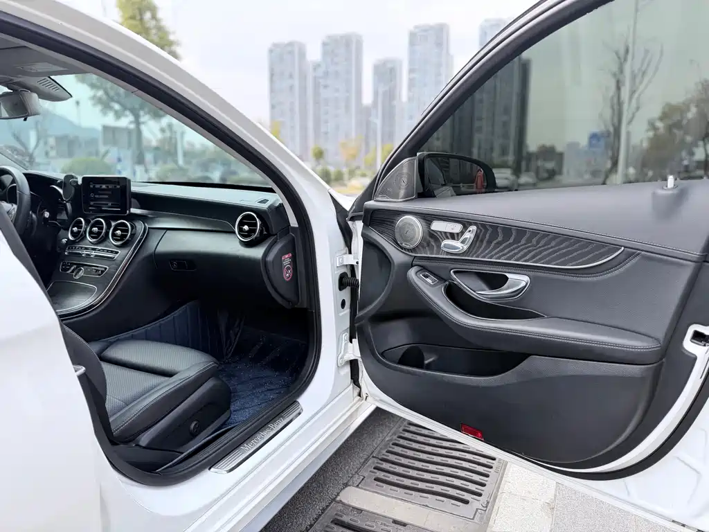 Mercedes-Benz C-Class 2017 facelift C 200 L sports version купить на сайте DeffCars