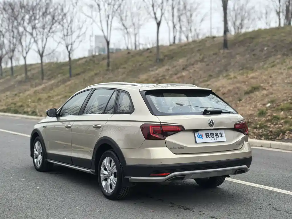 C-TREK Weiling 2017 1.6L automatic comfort model купить на сайте DeffCars