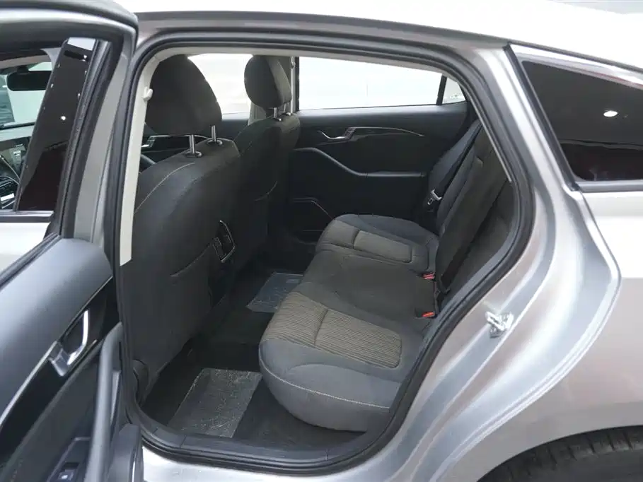 Pentium B70 2022 third generation 1.5T automatic enjoyment model купить на сайте DeffCars