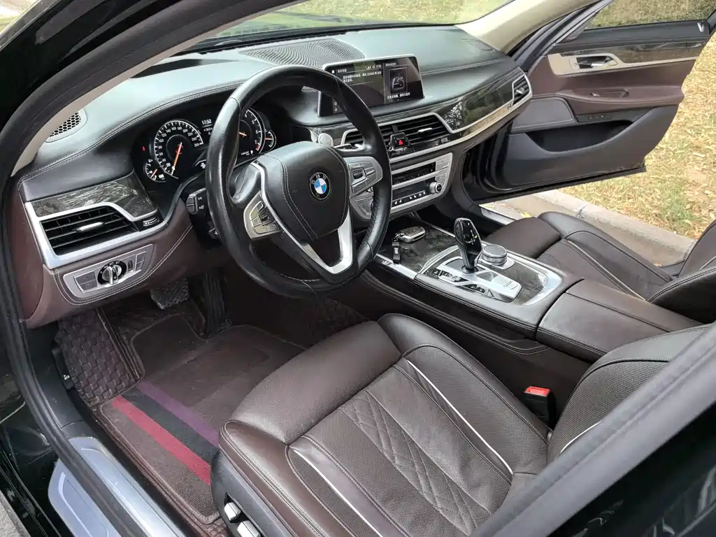 BMW 7 Series 2018 730Li Exclusive Excellence Package купить на сайте DeffCars