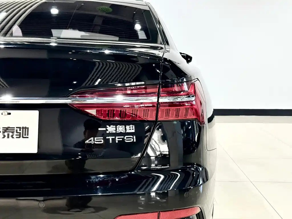 Audi A6L 2023 45 TFSI Premium Dynamic Model купить на сайте DeffCars