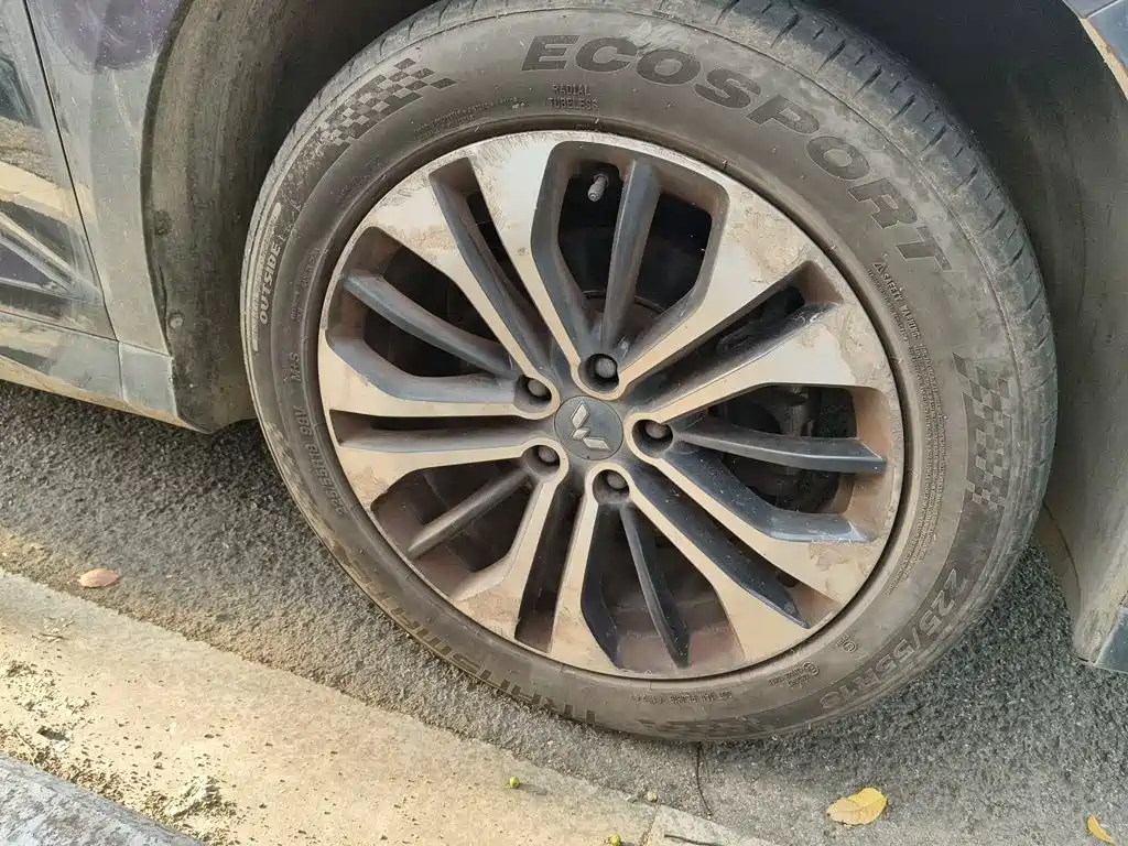 Wuling Capgemini 2020 1.5T CVT flagship model купить на сайте DeffCars