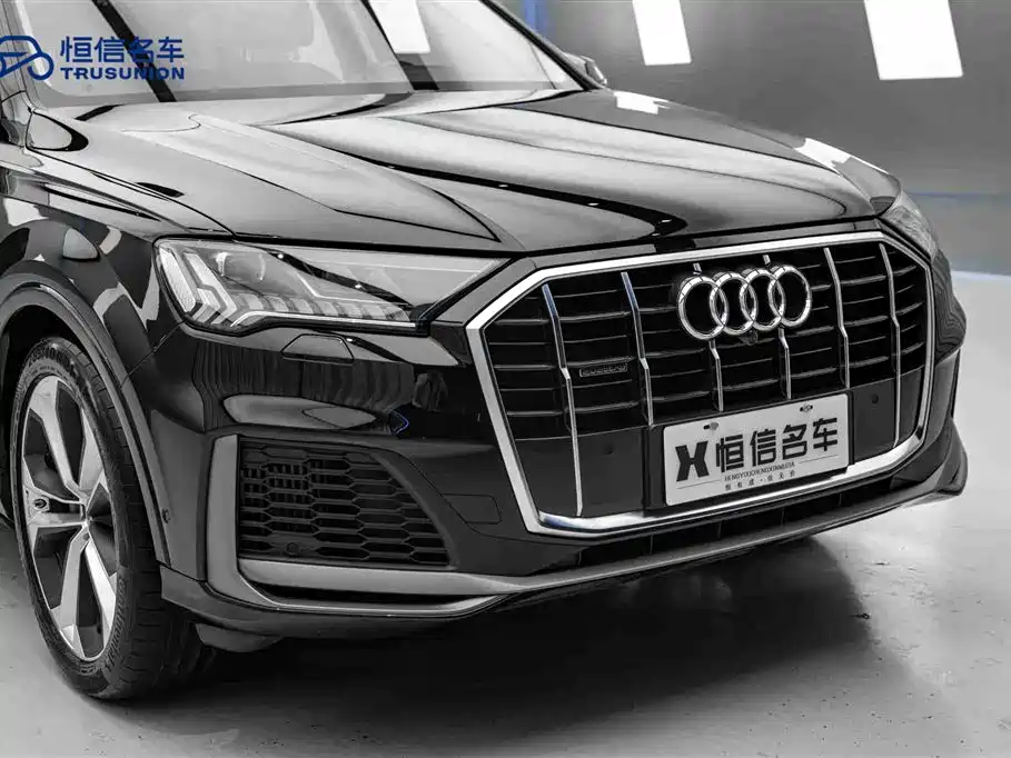 Audi Q7 2023 55 TFSI quattro S line sports купить на сайте DeffCars