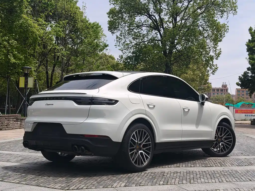 Cayenne 2022 Cayenne Coupé 3.0T Platinum Edition купить на сайте DeffCars