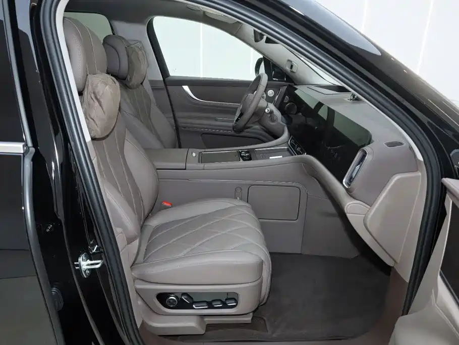 Wenjie M9 2025 extended range Ultra version 52kWh 6-seater version (192-line lidar) купить на сайте DeffCars