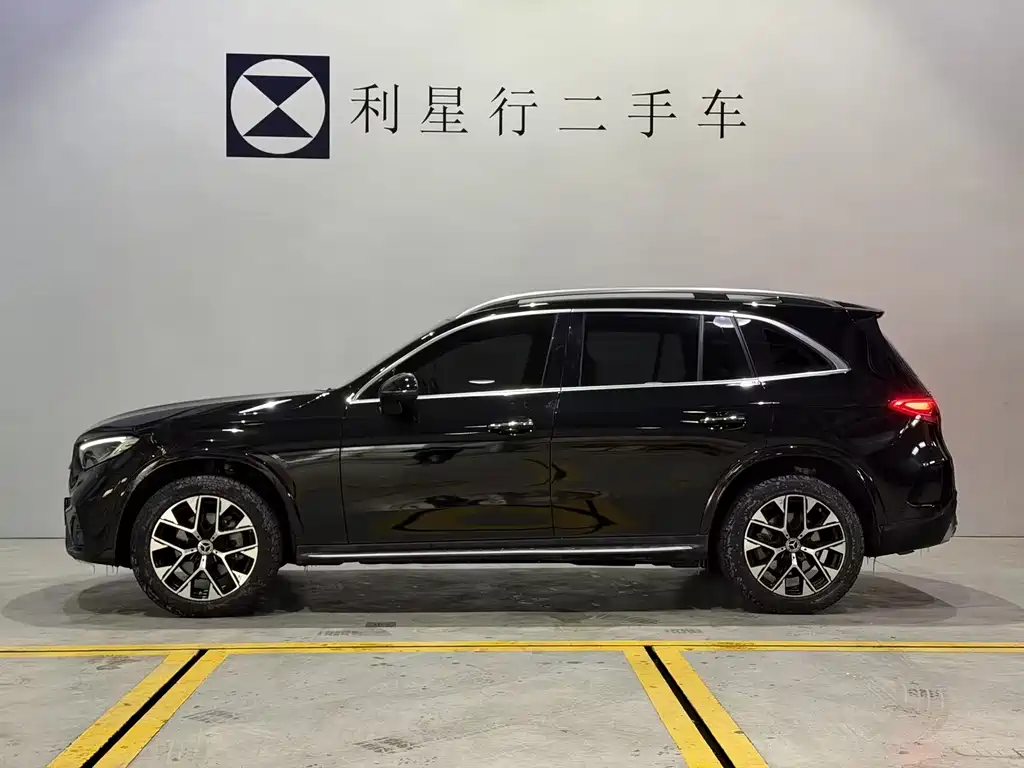 Mercedes-Benz GLC 2024 GLC 260 L 4MATIC luxury model 5 seats купить на сайте DeffCars