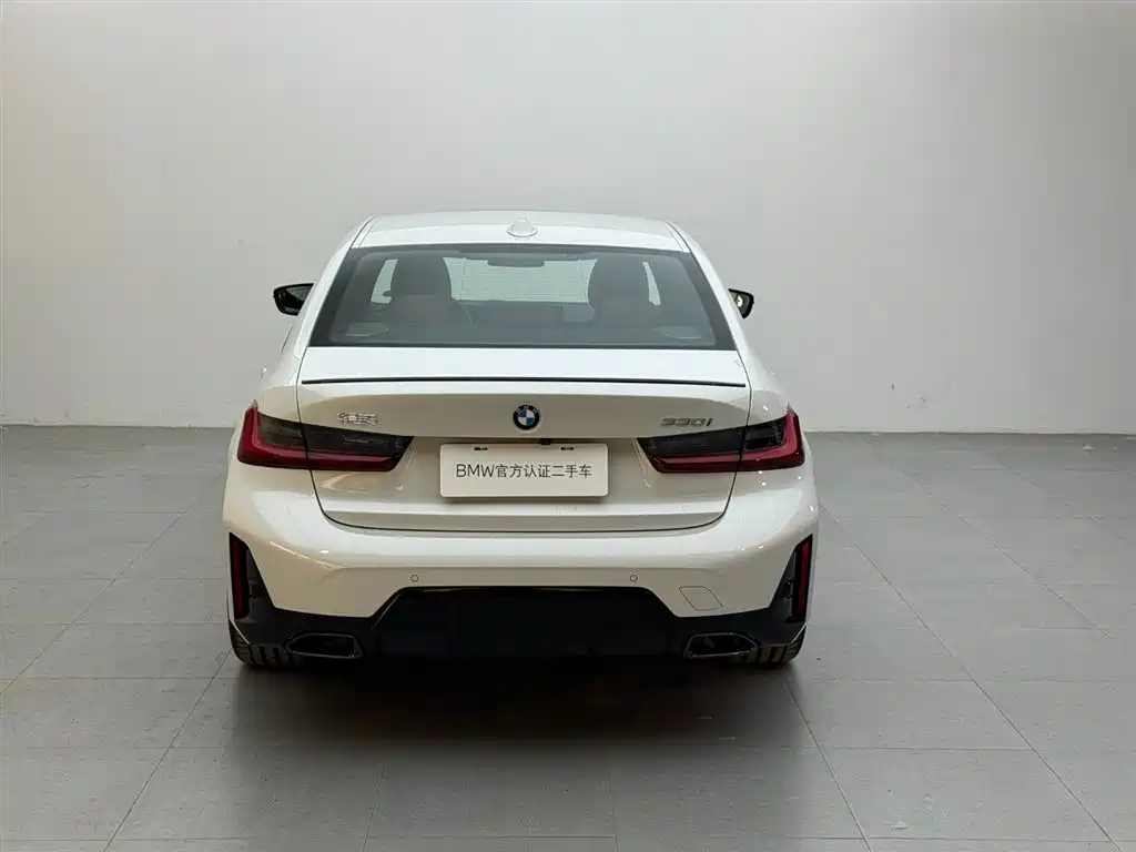 BMW 3 Series 2025 330i M Sports Night Package купить на сайте DeffCars