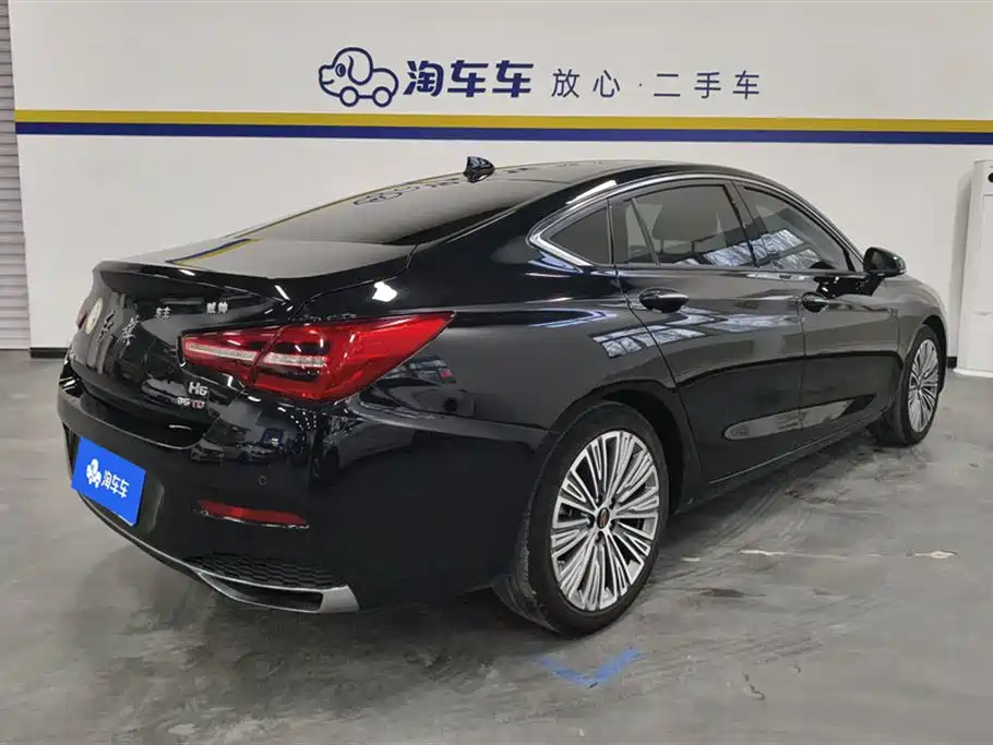 Hongqi H5 2022 classic model facelift 1.8T automatic smart connected flag rhyme version купить на сайте DeffCars
