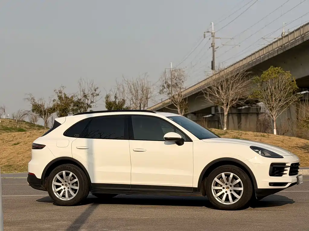 Cayenne 2018 Cayenne 3.0T купить на сайте DeffCars