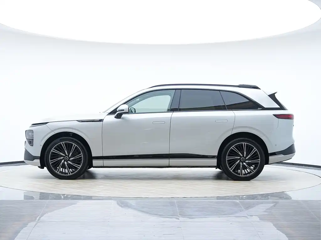 Xpeng G9 2024 570 Max купить на сайте DeffCars