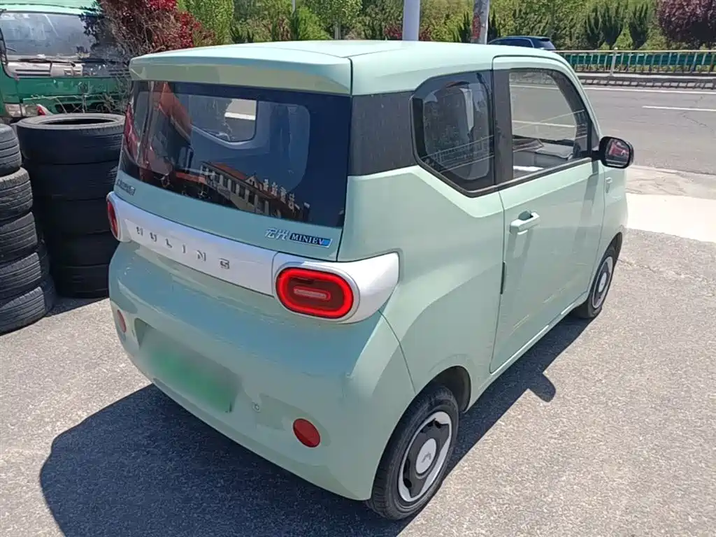 Hongguang MINIEV 2024 third generation 215km youth version купить на сайте DeffCars