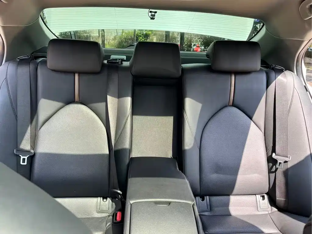 Camry 2019 2.5G Deluxe Edition National VI купить на сайте DeffCars