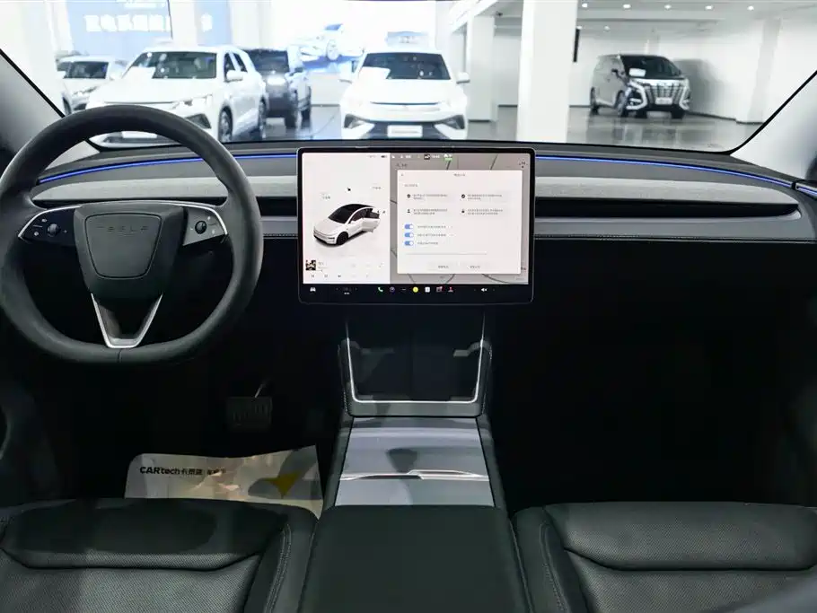 Model Y 2025 rear-wheel drive version купить на сайте DeffCars