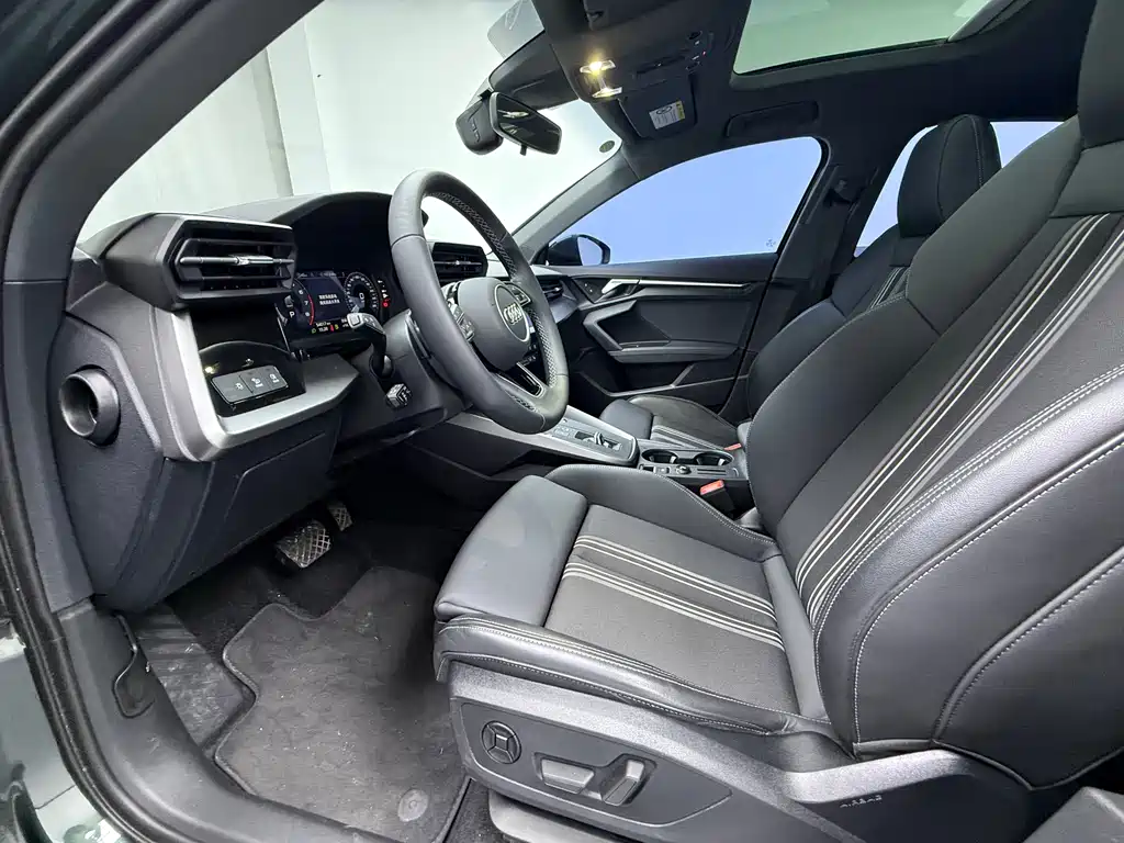 Audi A3 2023 A3L Limousine 35 TFSI Fashionable and Sporty купить на сайте DeffCars