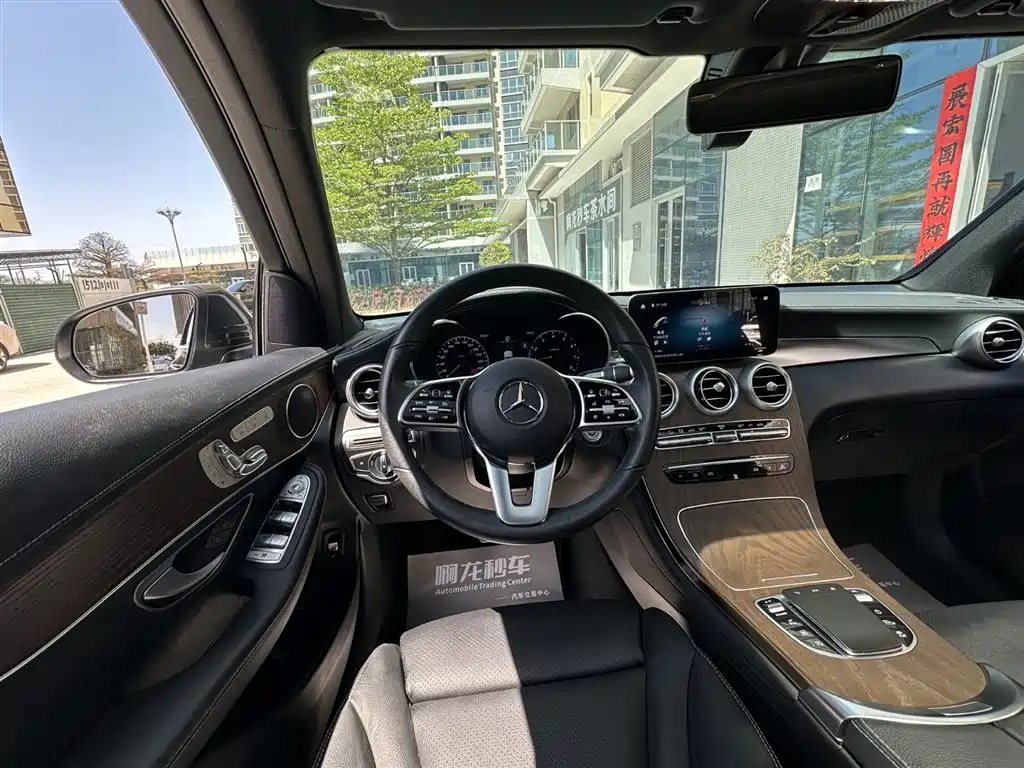Mercedes-Benz GLC 2022 facelift GLC 260 L 4MATIC luxury model купить на сайте DeffCars