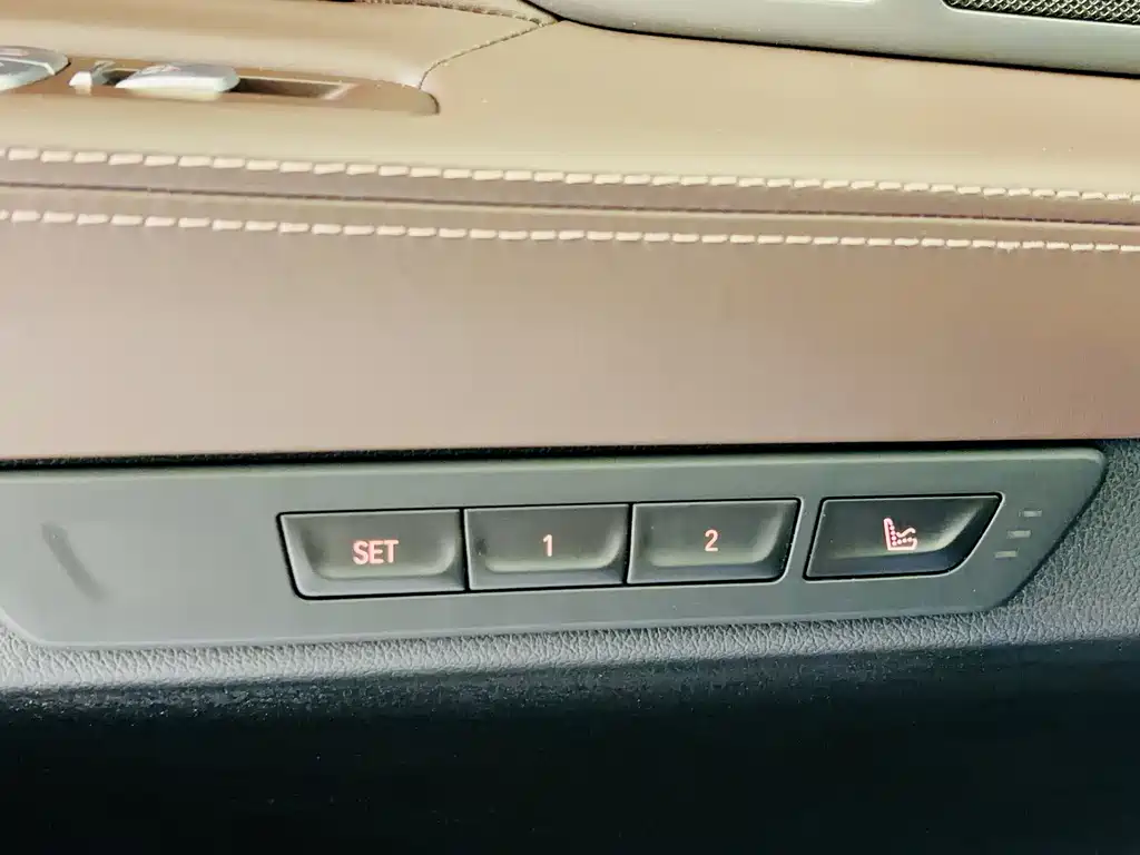 BMW 7 Series 2018 730Li Exclusive Excellence Package купить на сайте DeffCars