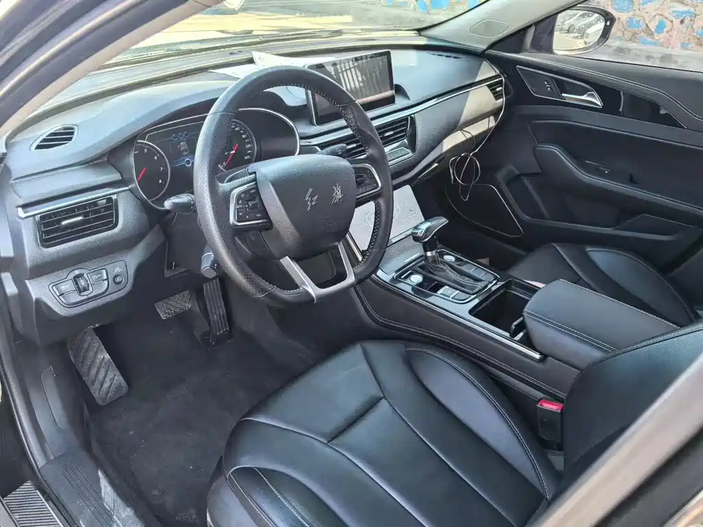 Hongqi H5 2018 30TD Smart Connected Edition купить на сайте DeffCars