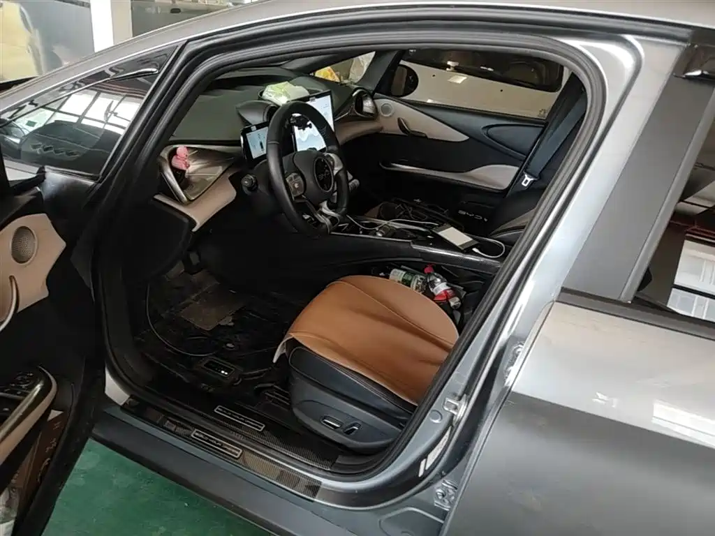Dolphin 2024 Honor Edition 420km Fashion Edition купить на сайте DeffCars
