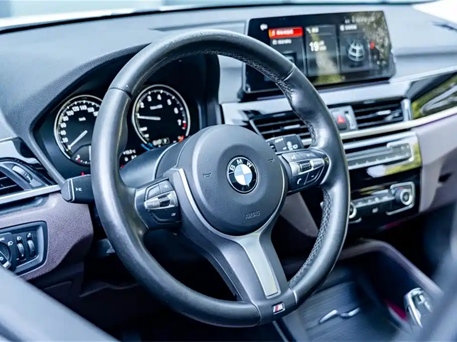 BMW X1 2021 sDrive25Li Leading Model купить на сайте DeffCars