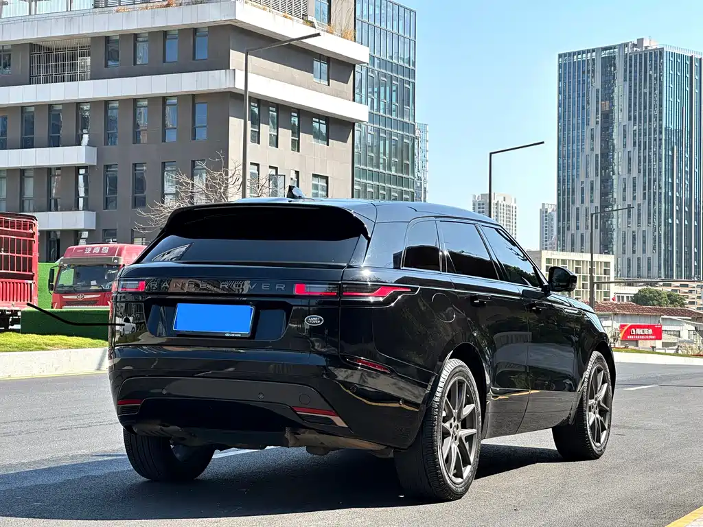 Range Rover Velar 2024 Dynamic HSE купить на сайте DeffCars