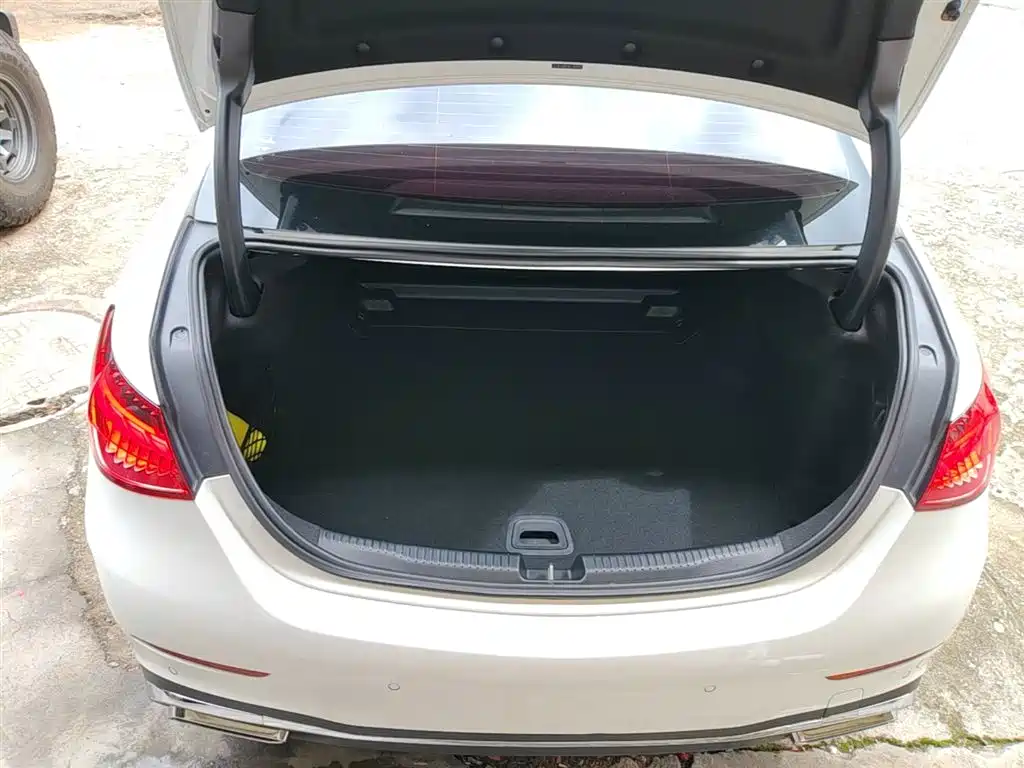 Mercedes-Benz C-Class 2022 facelift C 200 L sports version купить на сайте DeffCars