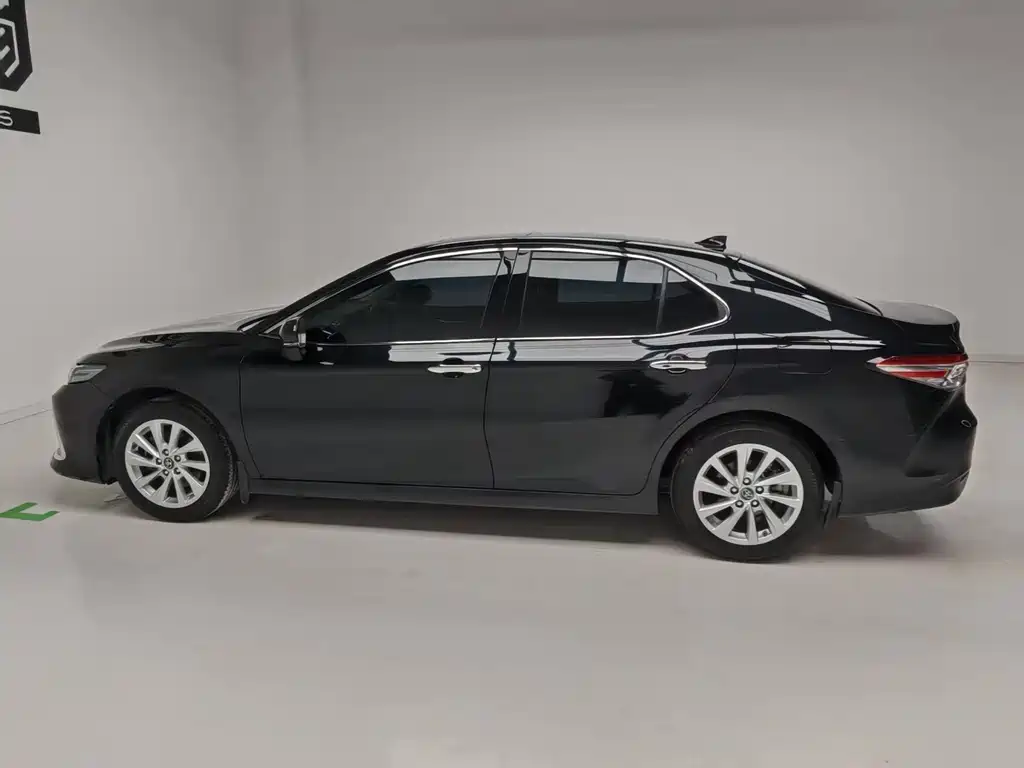 Camry 2021 2.0G Deluxe Edition купить на сайте DeffCars