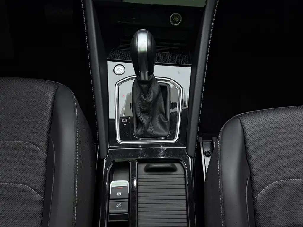 Jetta VS7 2024 280TSI Automatic Joy Edition купить на сайте DeffCars
