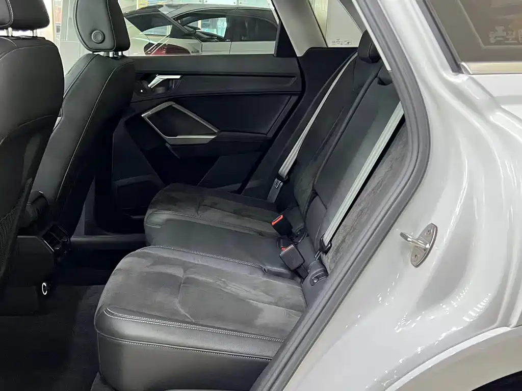 Audi Q3 2022 35 TFSI Fashion Dynamic купить на сайте DeffCars