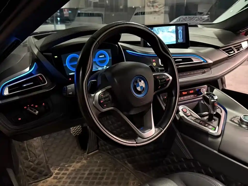 BMW i8 2014 standard model купить на сайте DeffCars