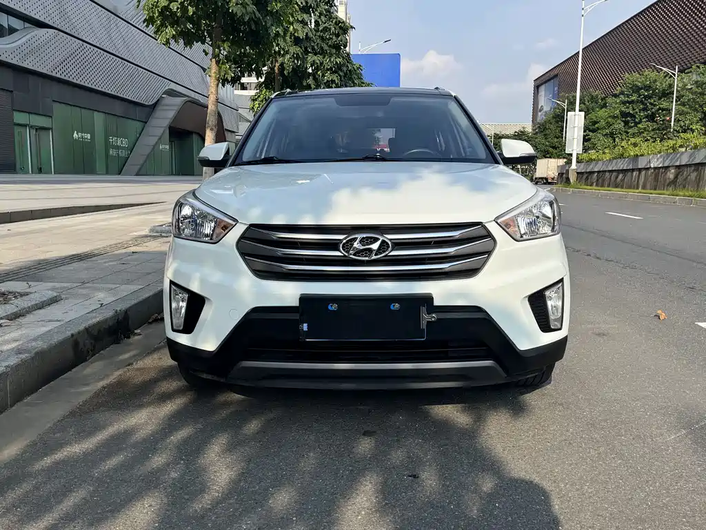 Beijing Hyundai ix25 2015 1.6L automatic two-wheel drive intelligent GLS купить на сайте DeffCars