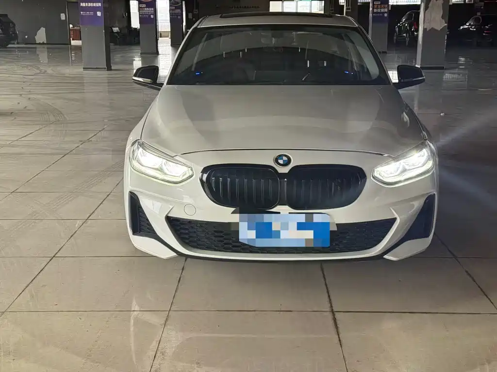 BMW 1 Series 2021 120i M Sports Edition купить на сайте DeffCars
