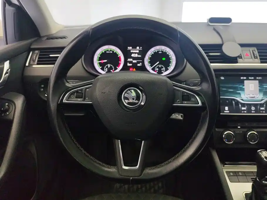 Octavia 2018 TSI230 DSG Deluxe Edition купить на сайте DeffCars