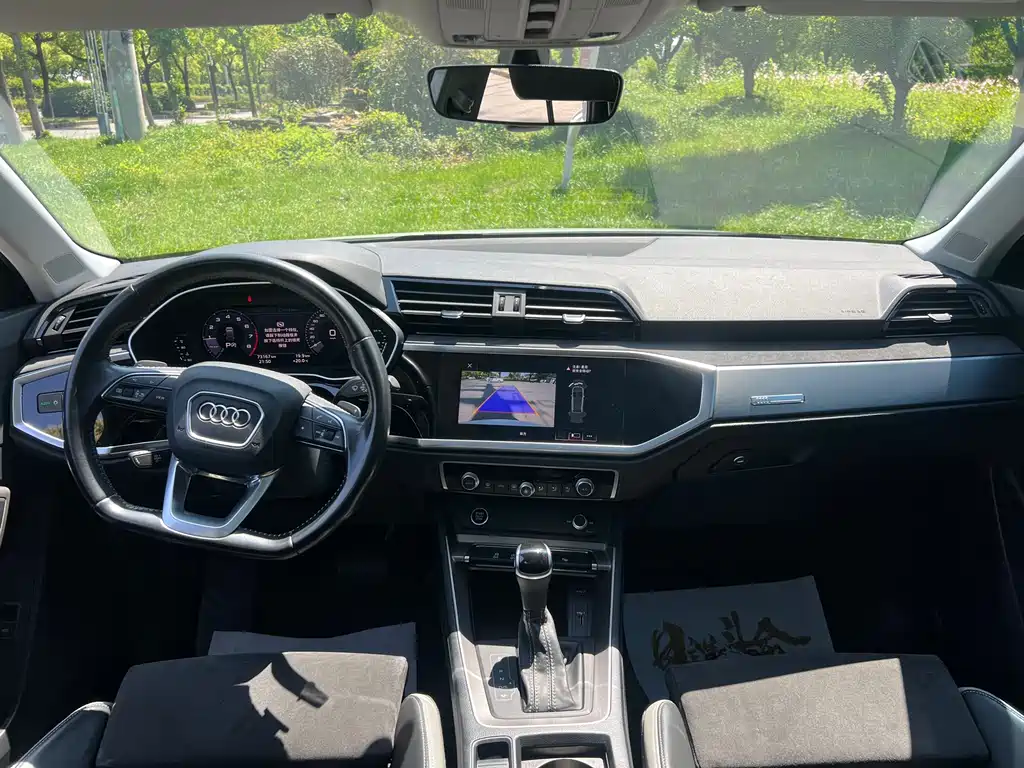 Audi Q3 2020 35 TFSI Fashionable and Dynamic купить на сайте DeffCars