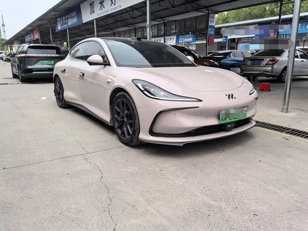 Zhiji L6 2024 Max Standard Edition купить на сайте DeffCars