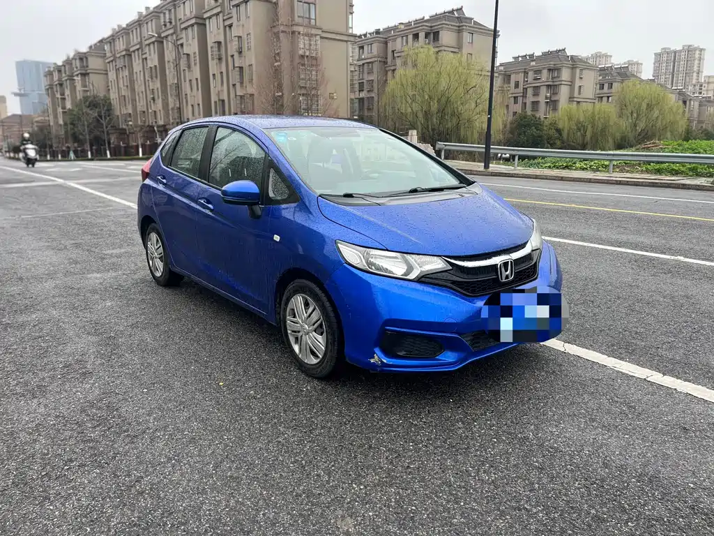 Fit 2018 1.5L CVT Comfort Edition купить на сайте DeffCars