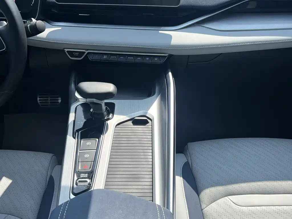 Xingrui 2023 2.0TD Premium Model купить на сайте DeffCars