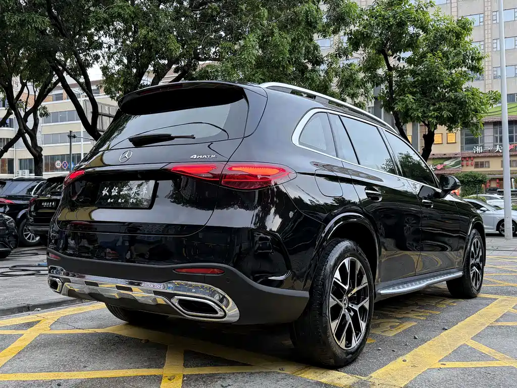 Mercedes-Benz GLC 2024 GLC 260 L 4MATIC luxury model 5 seats купить на сайте DeffCars