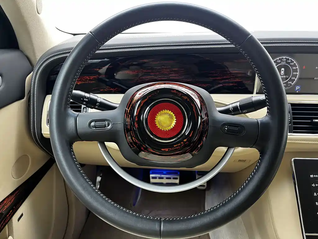 Hongqi Golden Sunflower National Gift 2014 6.0L Flagship Edition купить на сайте DeffCars