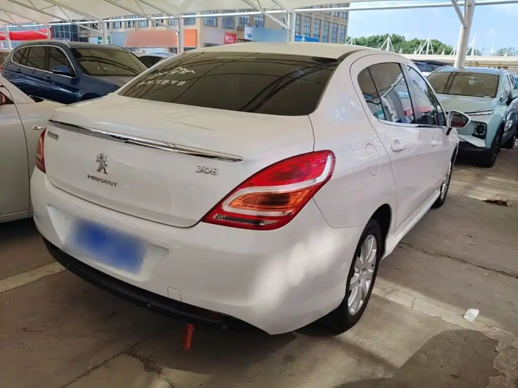 Peugeot 308 2013 1.6L automatic premium model купить на сайте DeffCars